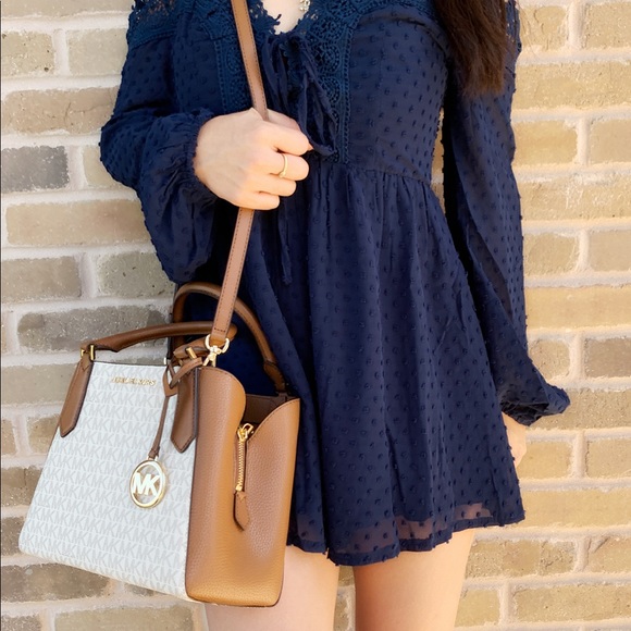 Michael kors satchel Vanillla Mk - Picture 5 of 7